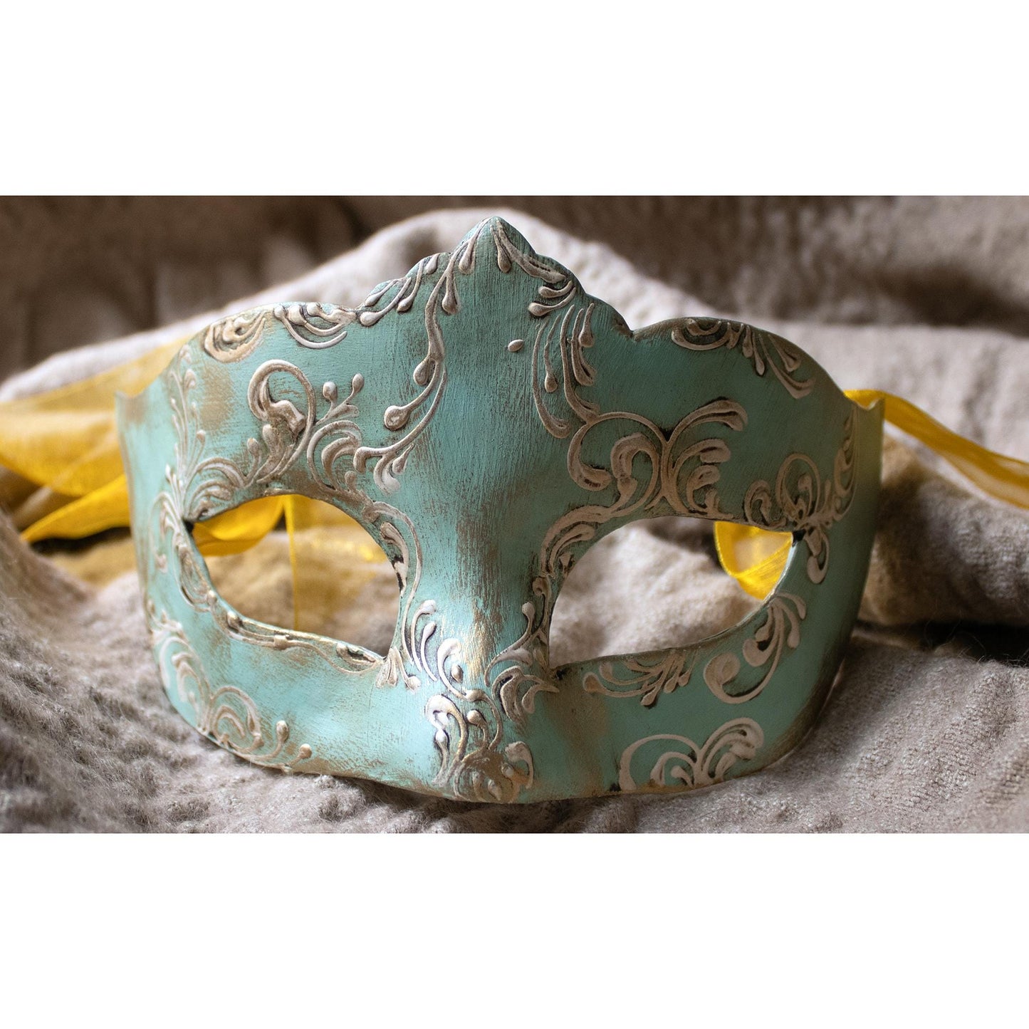 Maschera Veneziana Artigianale: Colombina Celeste