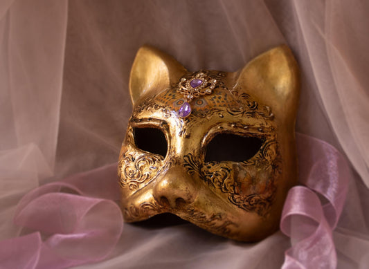 Maschera Veneziana Fatta a Mano: Farfalla Gattino, Dettaglio Foglia Oro