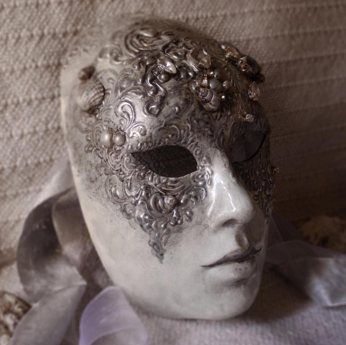 Maschera Veneziana "Volto Versailles Argento"